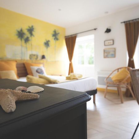 Escale De Gerbold Bed & Breakfast Gratot Luaran gambar