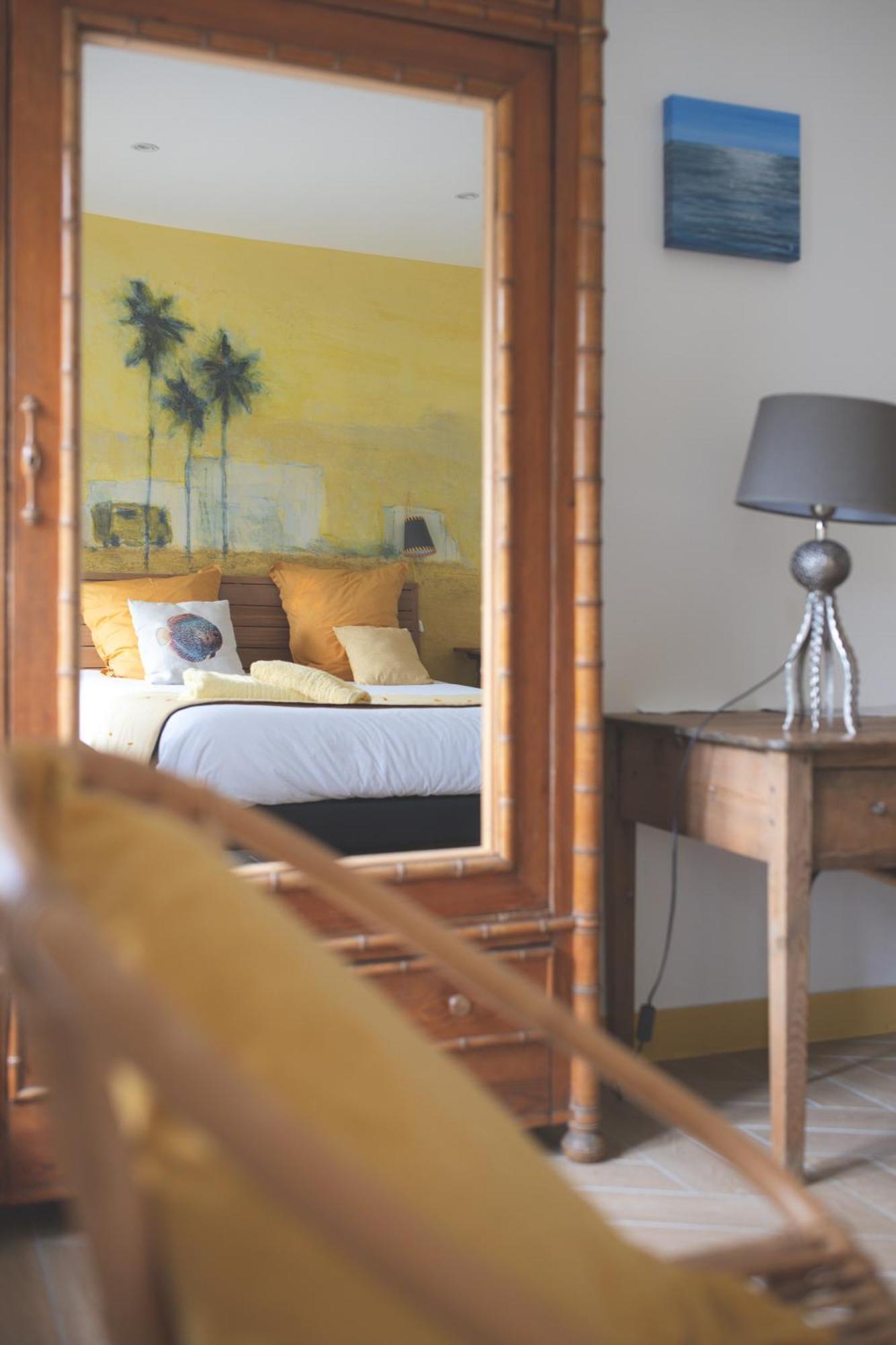 Escale De Gerbold Bed & Breakfast Gratot Luaran gambar